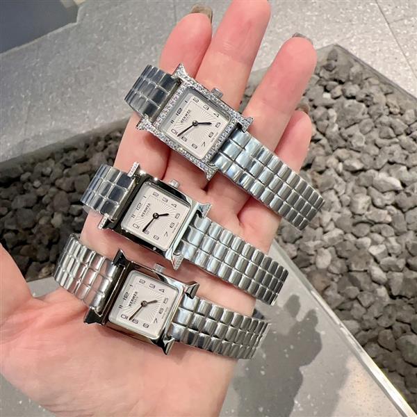 202663165618879 400